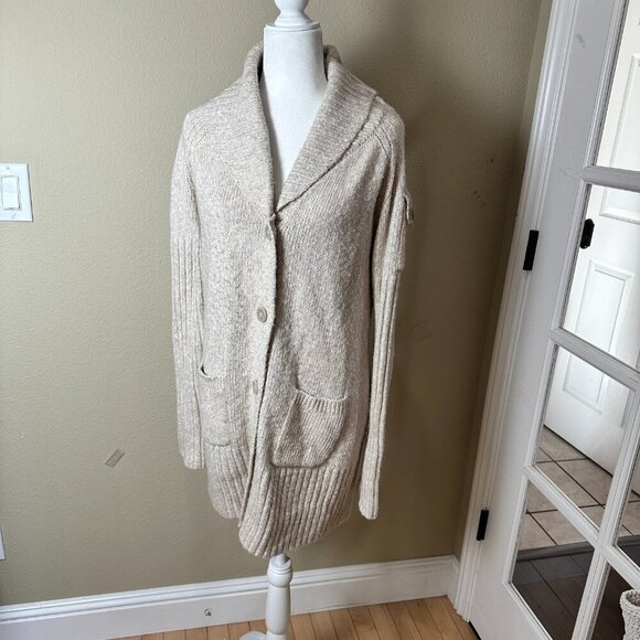 CABI Super Soft Long Line Cardigan Sweater w Pocket Detail Siz Small - Picture 2 of 10